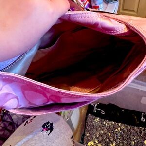 ***COACH LIGHT PINK PURSE***